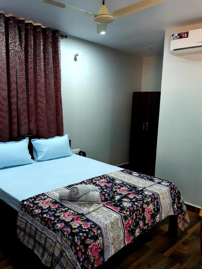 Shawn'S The Morjim Enclave Hotel Exterior foto